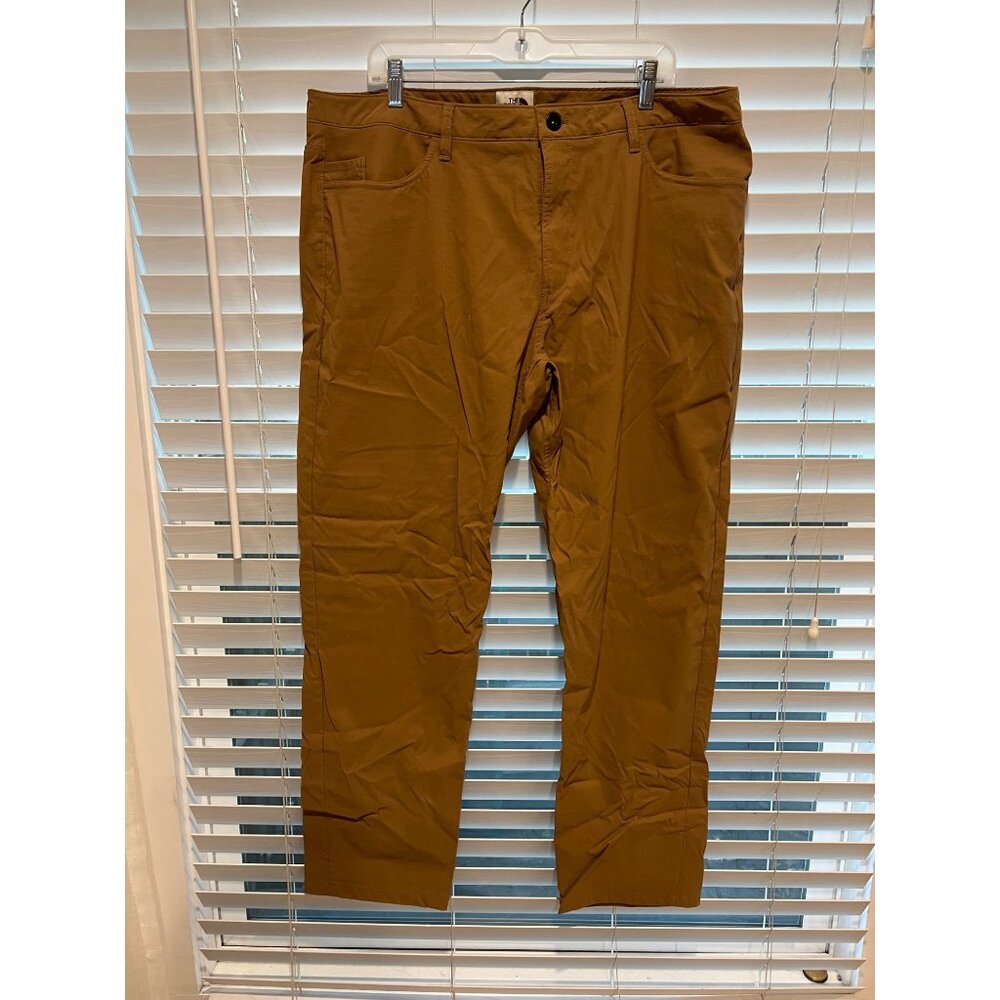 North Face Mens Stretch Pants - Size 40